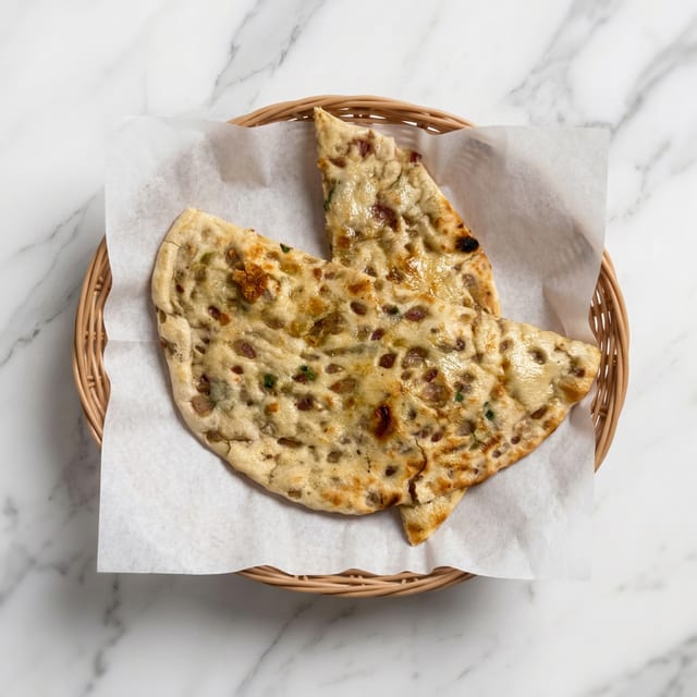 Onion Kulcha (v, d).